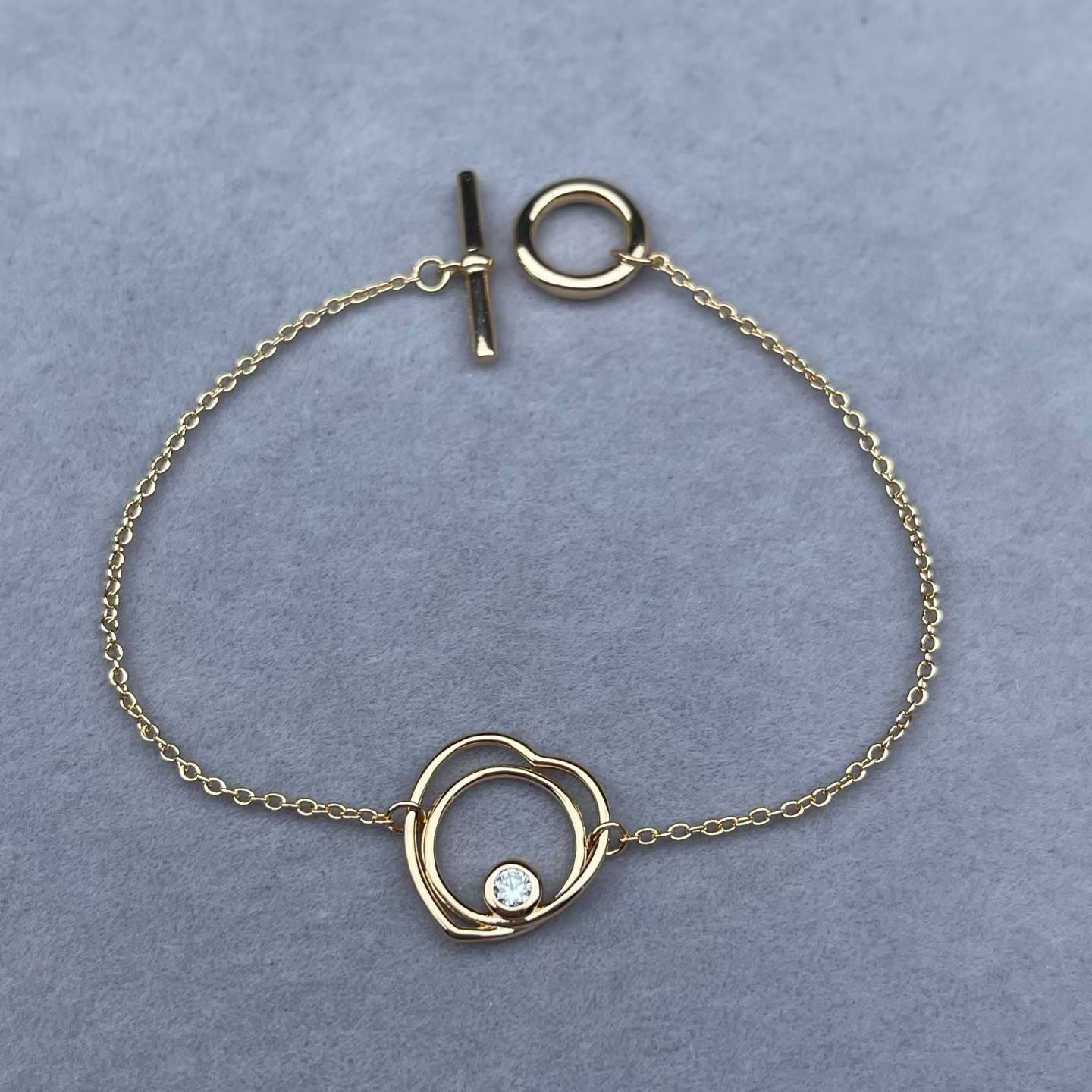 [CiCi]HOLLOW HEART SINGLE DIAMOND BRACELET