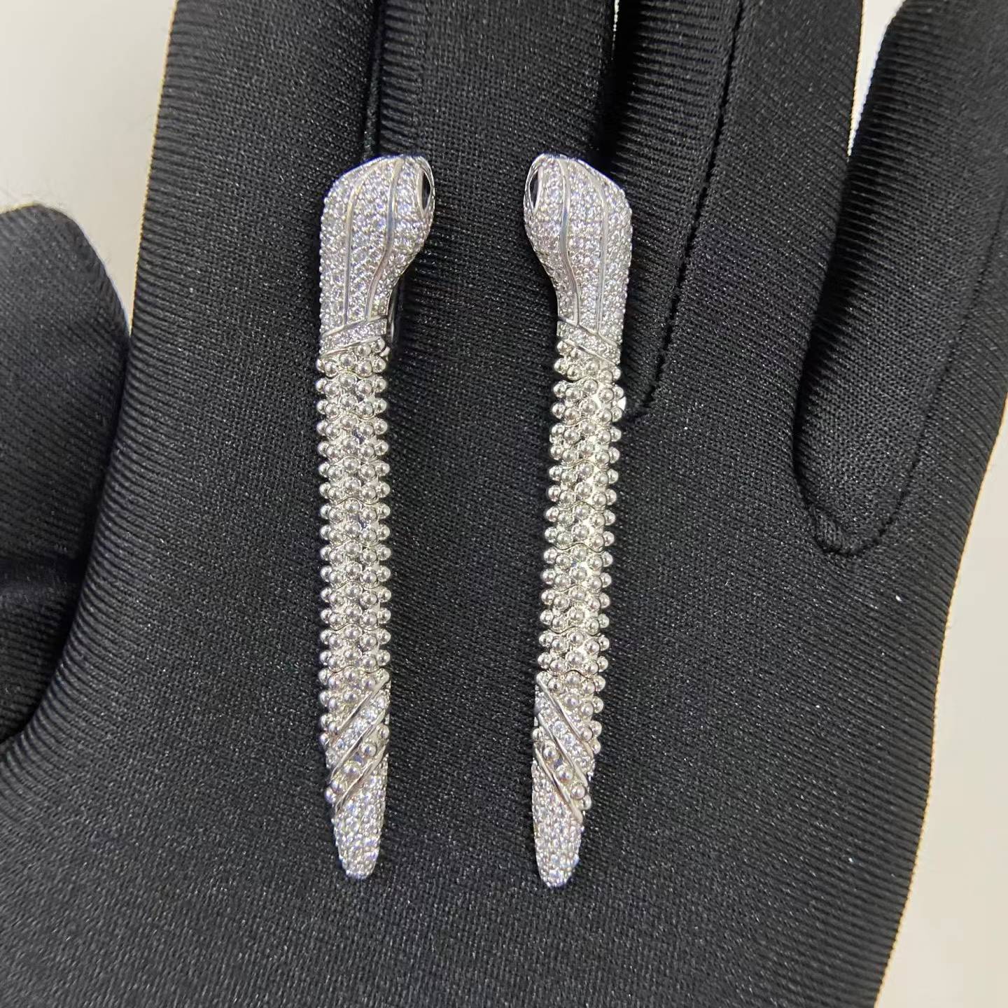 [CiCi]DIAMOND-SET DEW DROP SERPENT SERIES SNAKE CLIP EARRINGS