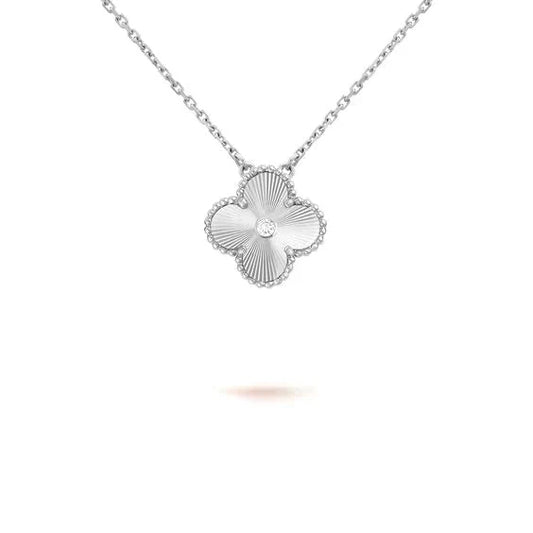 [CiCi]CLOVER  15MM DIAMOND LASER NECKLACE SILVER