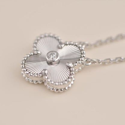 [CiCi]CLOVER  15MM DIAMOND LASER NECKLACE SILVER