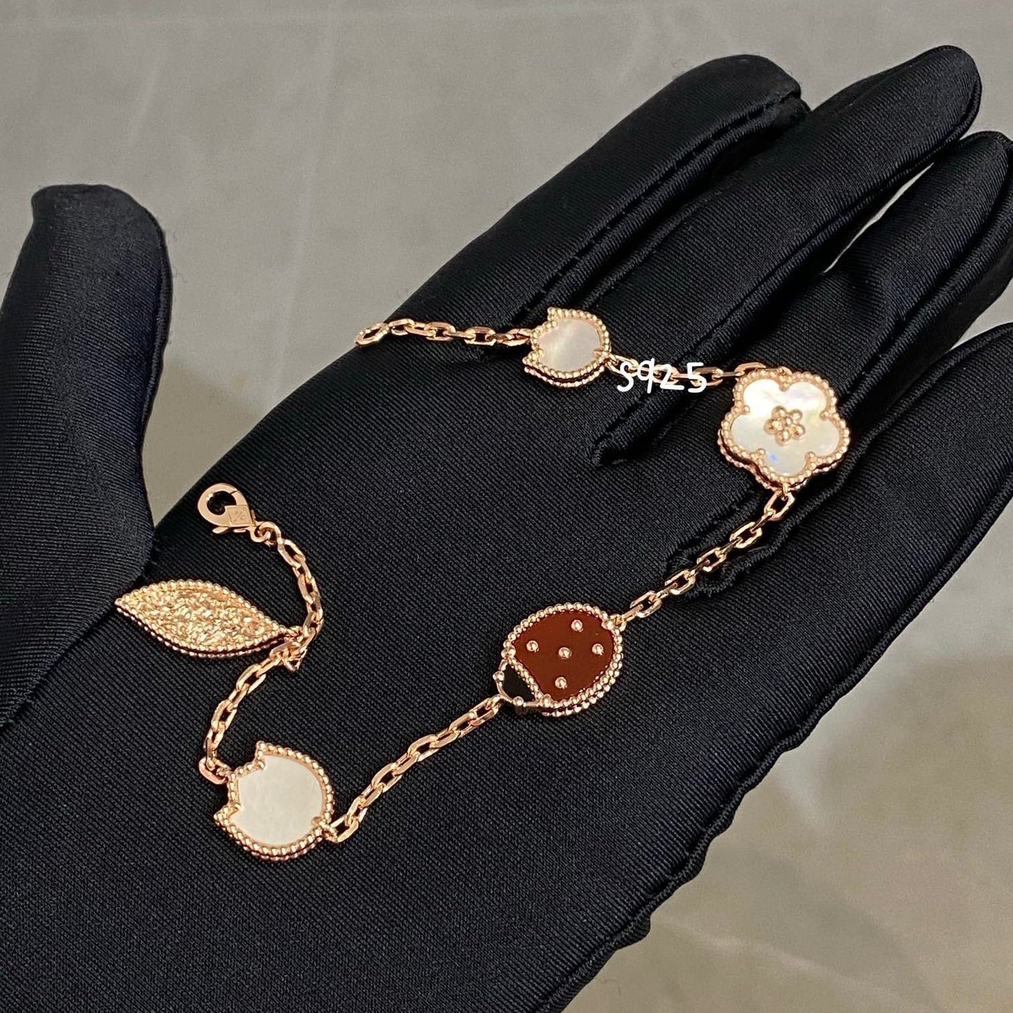 [CiCi]LUCKY SPRING 5 MOTIF BRACELET