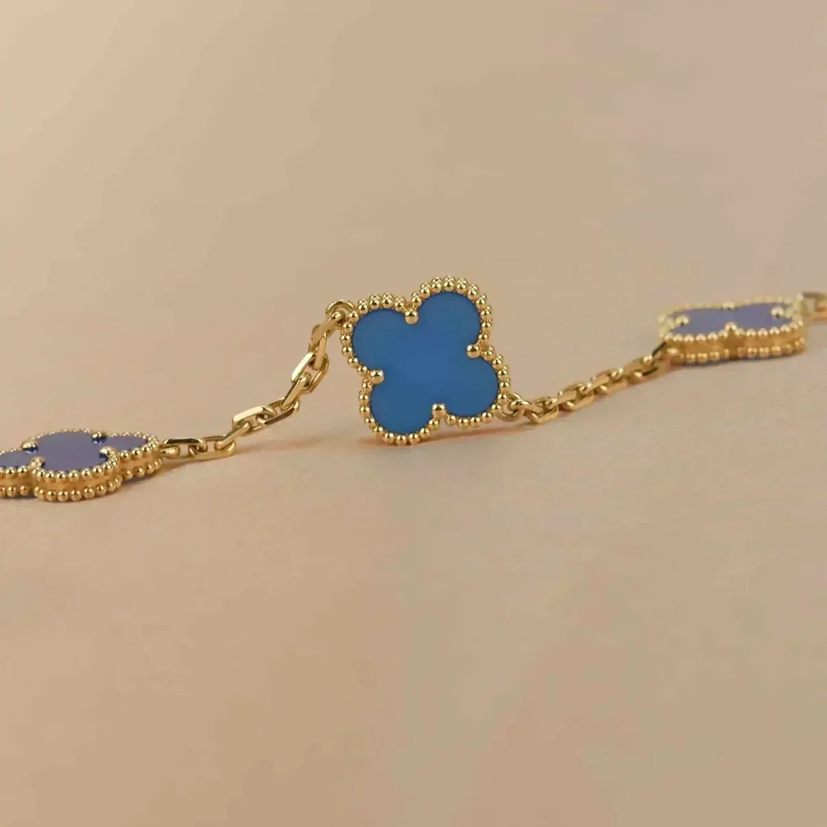 [CiCi] CLOVER 5 MOTIF BLUE AGATE BRACELET COLLECTION