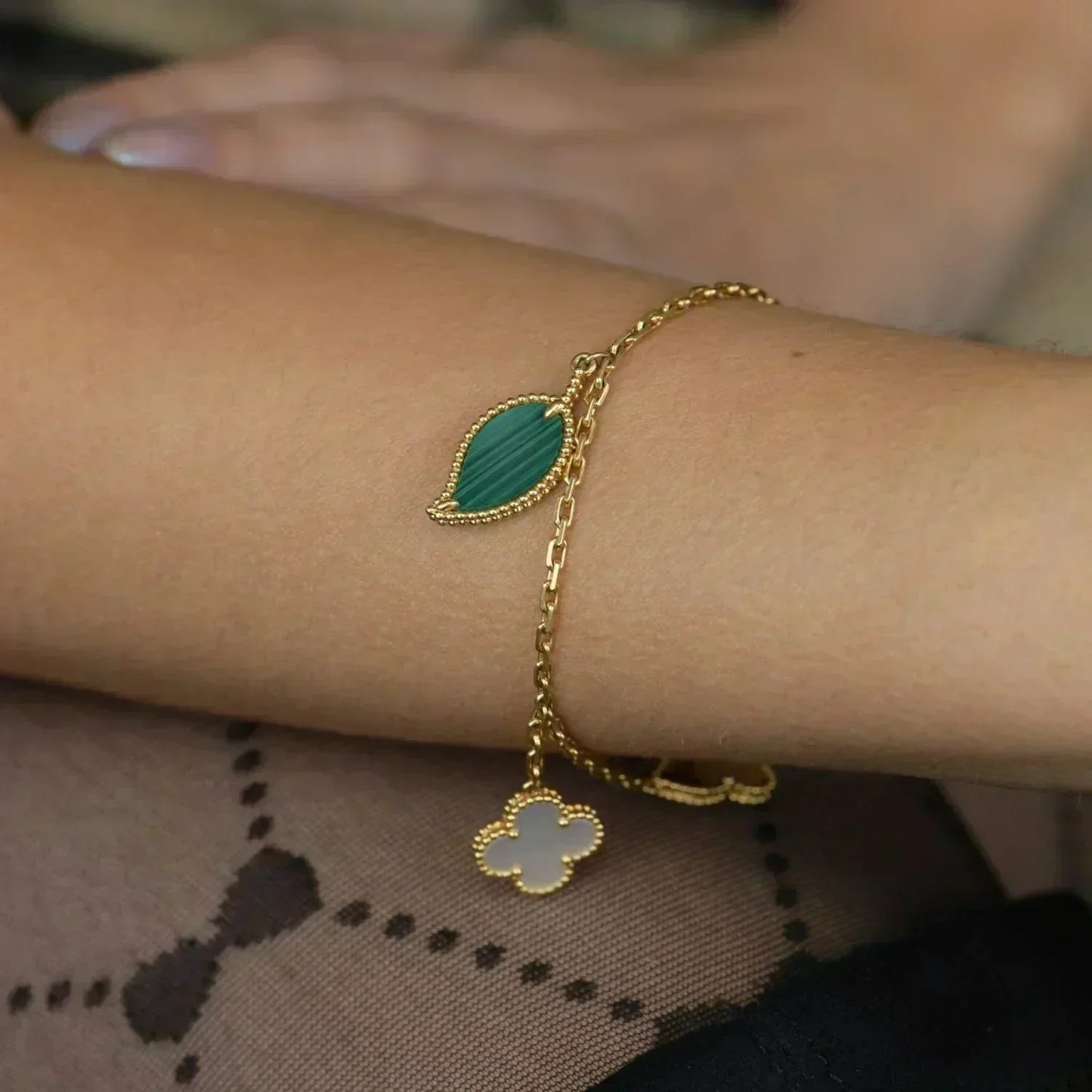 [CiCi]LUCKY SPRING 5 MOTIF GOLD ARMREIF