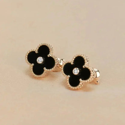 [CiCi]CLOVER MEDIUM 1 MOTIFS ONYX DIAMOND EARRINGS