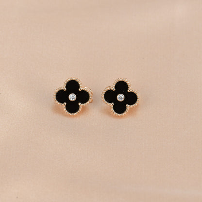 [CiCi]CLOVER MEDIUM 1 MOTIFS ONYX DIAMOND EARRINGS