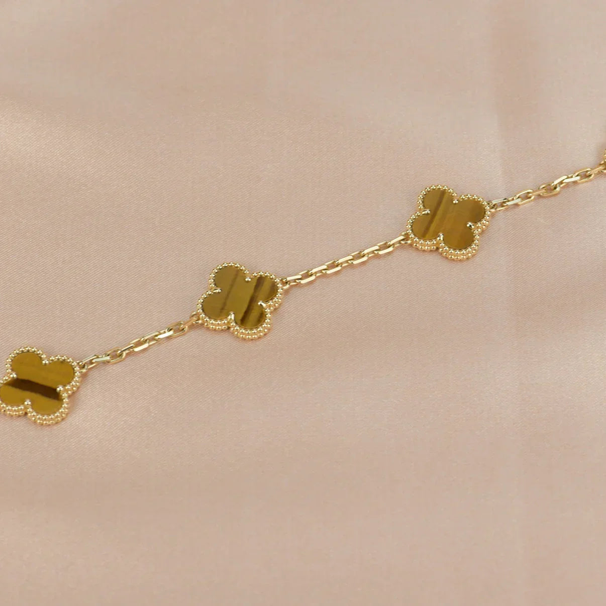 [CiCi] CLOVER 5 MOTIFS TIGER EYE BRACELET COLLECTION