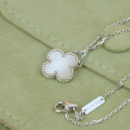 [CiCi]CLOVER  15MM WEISSER PERLMUTT SILBER