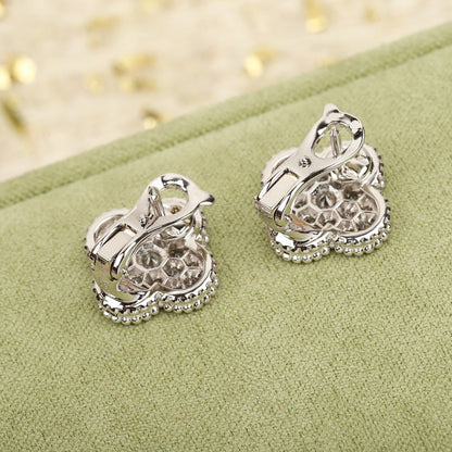 [CiCi]CLOVER DIAMOND STUD EARRINGS