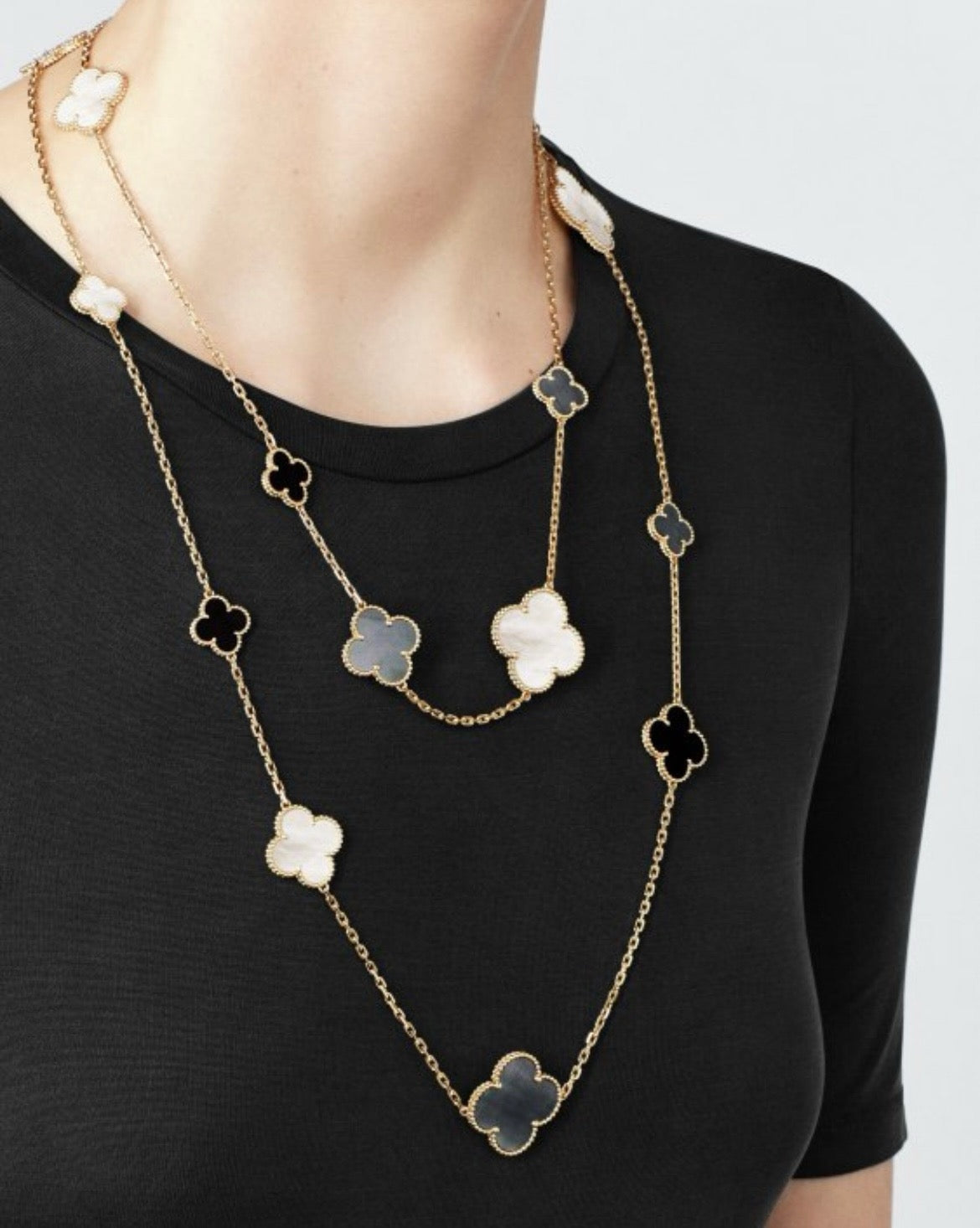 [CiCi]CLOVER 16 MOTIF CHALCEDONY MOP Gold NECKLACE
