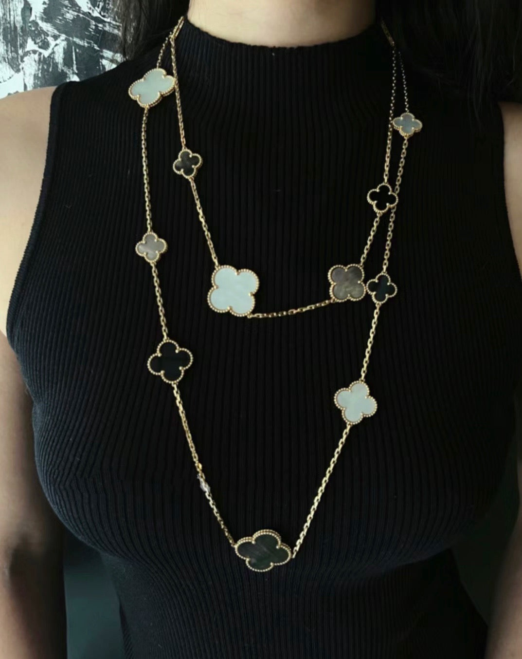 [CiCi]CLOVER 16 MOTIF CHALCEDONY MOP Gold NECKLACE