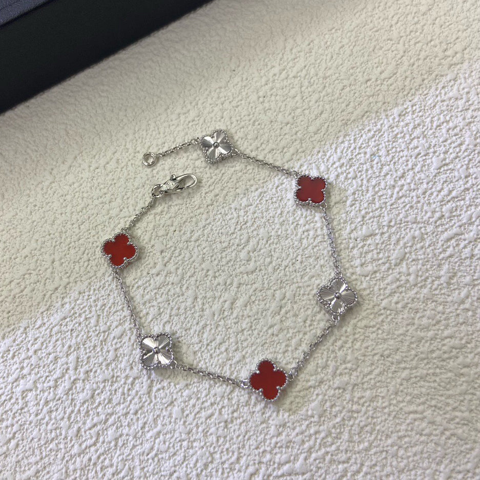 [CiCi]CLOVER 6 MOTIF RED AGATE LASER BRACELET