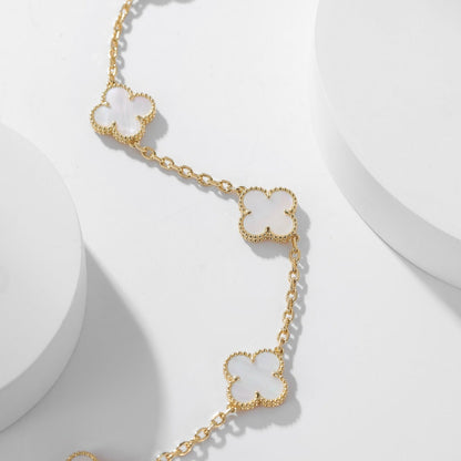 [CiCi]CLOVER 10 MOTIFS WHITE MOTHER OF PEARL NECKLACE