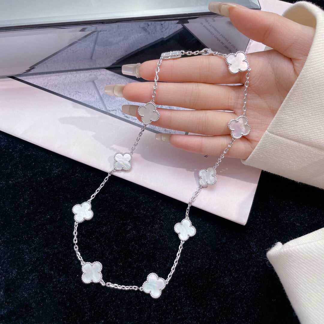 [CiCi]CLOVER 10 MOTIFS WHITE MOTHER OF PEARL NECKLACE