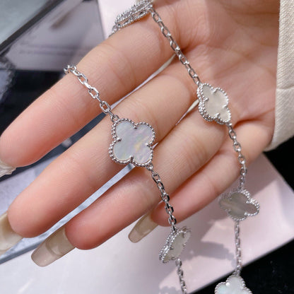[CiCi]CLOVER 10 MOTIFS WHITE MOTHER OF PEARL NECKLACE