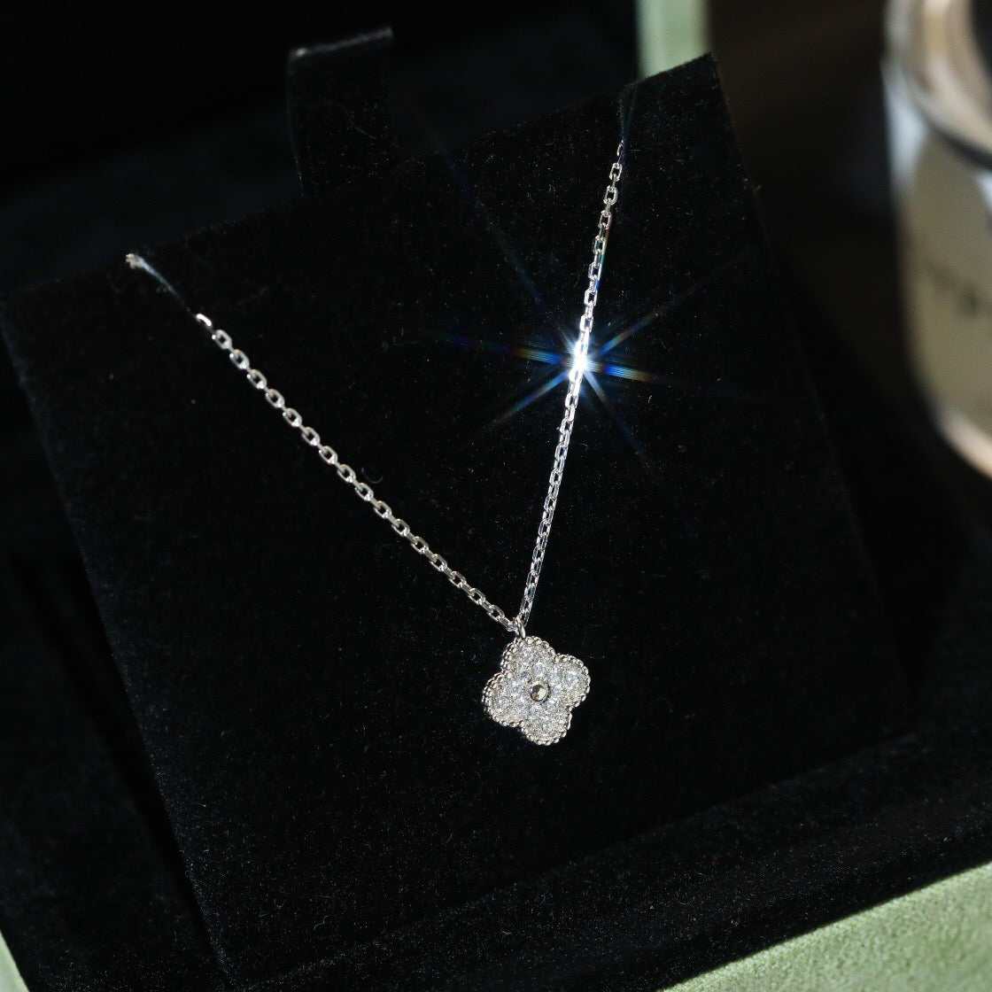 [CiCi]CLOVER MINI 9.5MM PENDANT DIAMOND NECKLACE