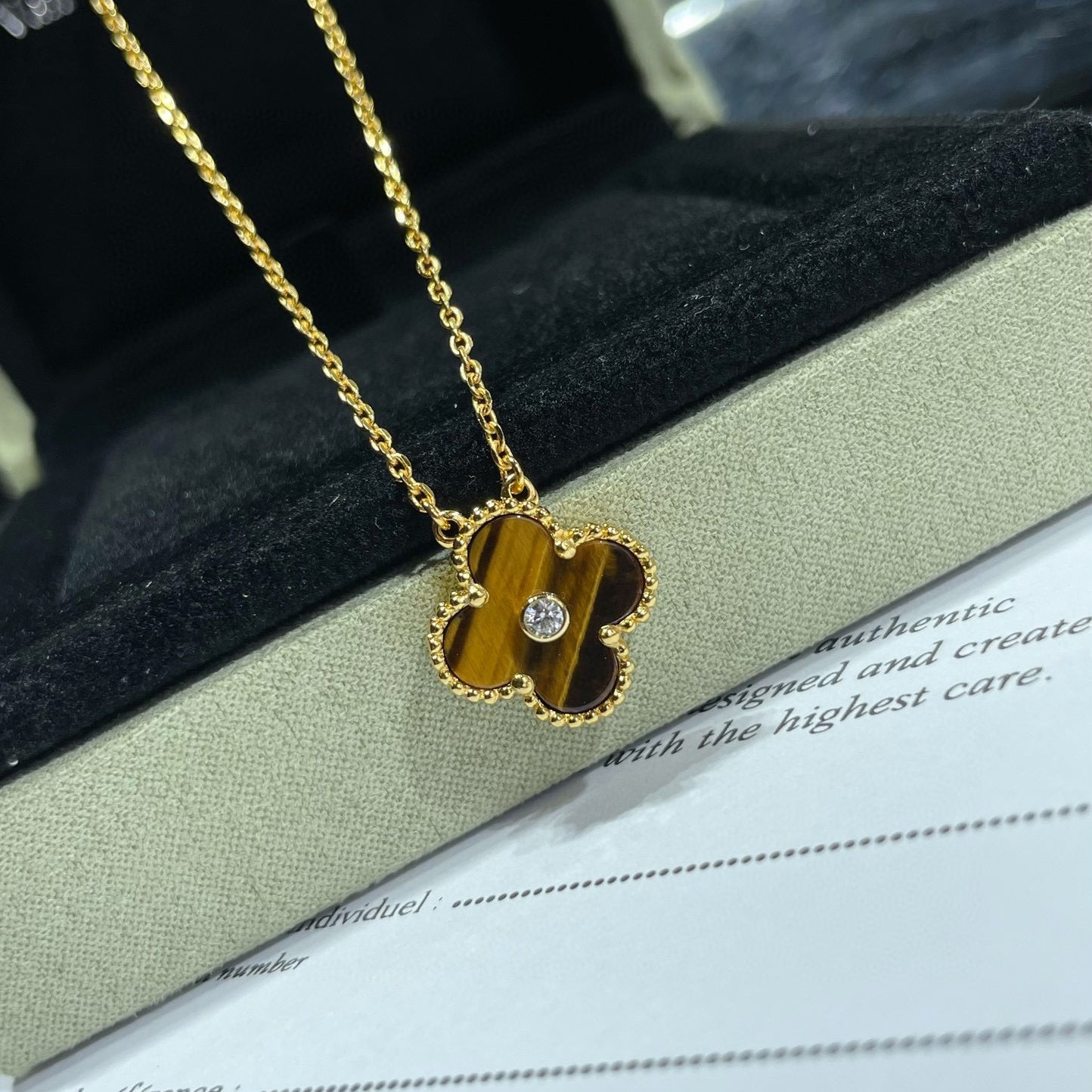 [CiCi]CLOVER 15MM DIAMANT UND GELBER TIGERAUGE ACHAT Halskette