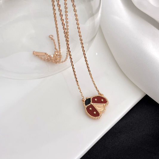 [CiCi]LUCKY  CARNELIANS LADYBUG NECKLACE