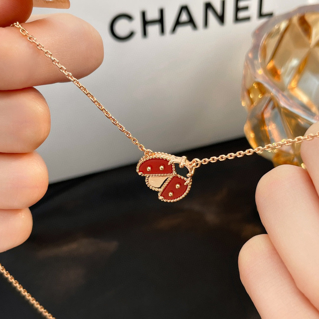 [CiCi]LUCKY  CARNELIANS LADYBUG NECKLACE