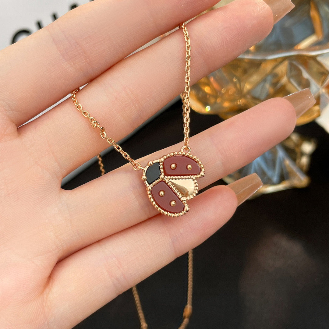 [CiCi]LUCKY  CARNELIANS LADYBUG NECKLACE