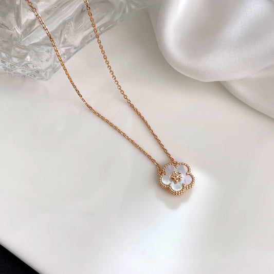 [CiCi]LUCKY  WHITE MOP  PLUM BLOSSOM NECKLACE