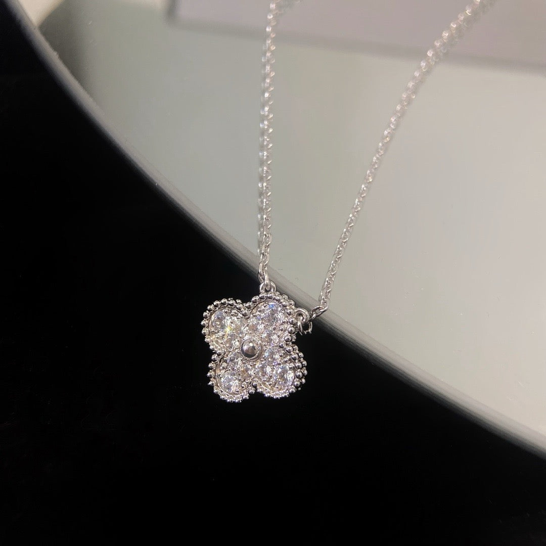 [CiCi]CLOVER 15MM DIAMOND SINGLE FLOWER HALSKETTE