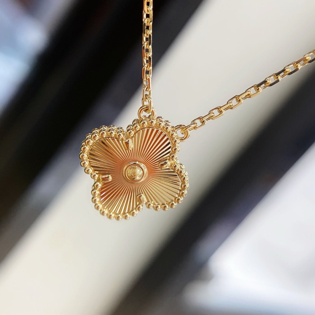 [CiCi]CLOVER 15MM LASER-HALSKETTE
