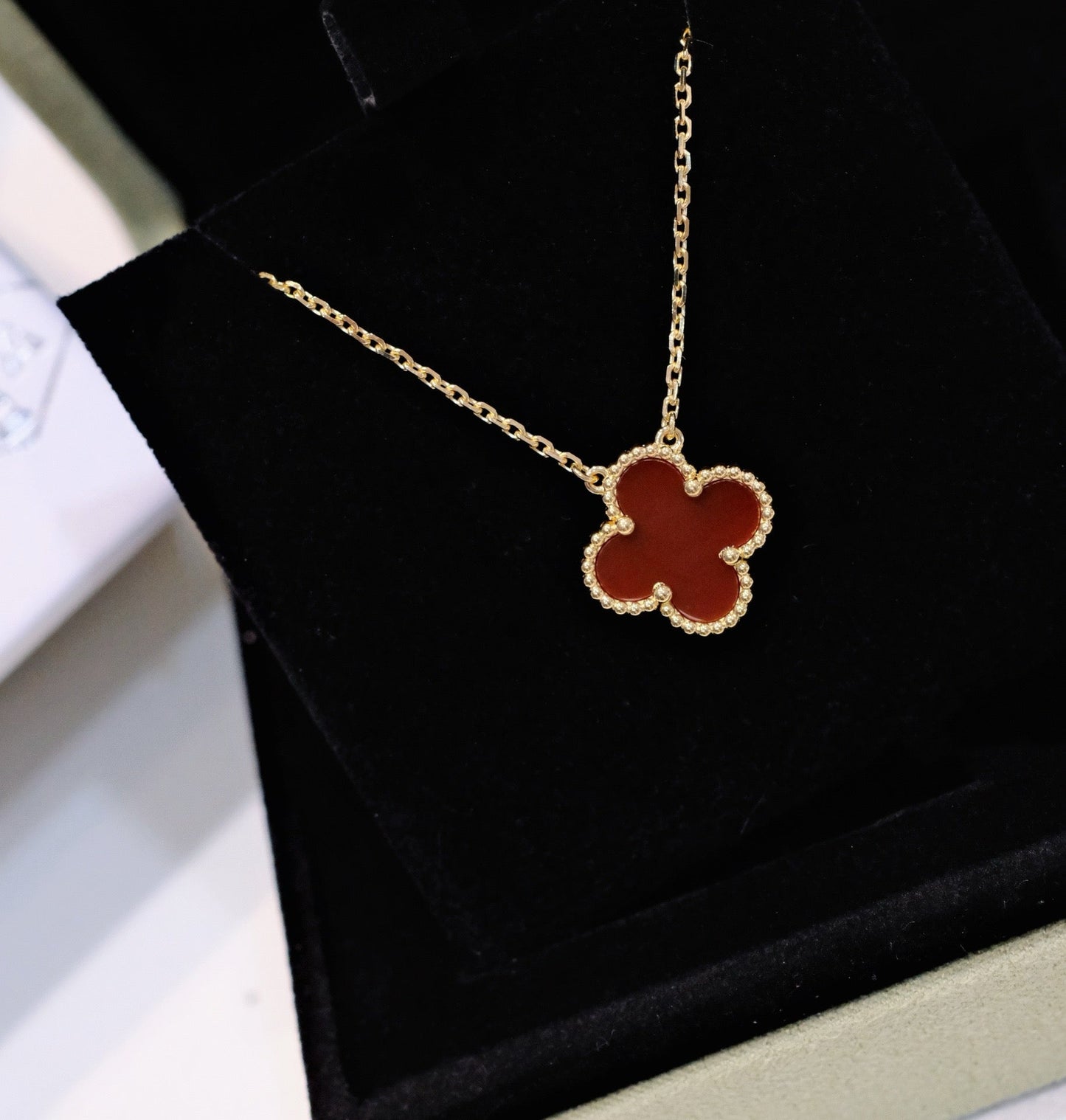 [CiCi]CLOVER 15MM KARNEOL EINZELBLUMEN-HALSKETTE