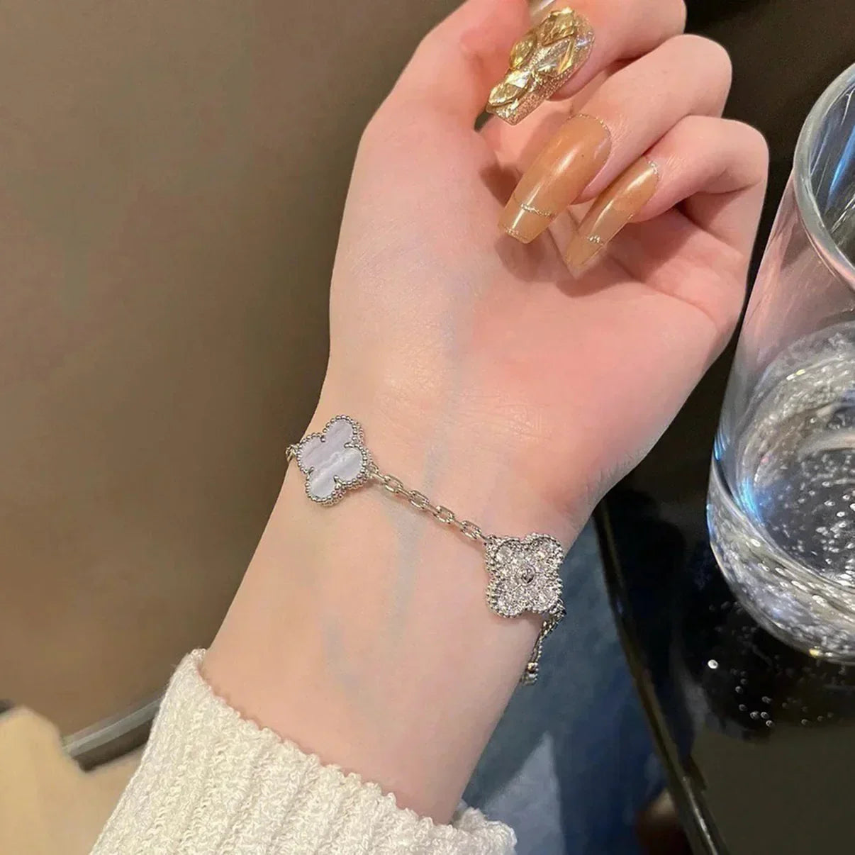 [CiCi] CLOVER 5 MOTIV LILA CHALCEDON ARMBAND KOLLEKTION
