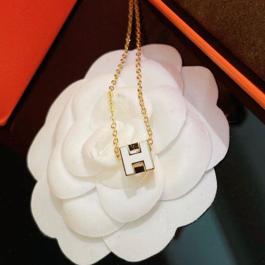 [CiCi]H WHITE SQUARE GOLD NECKLACE