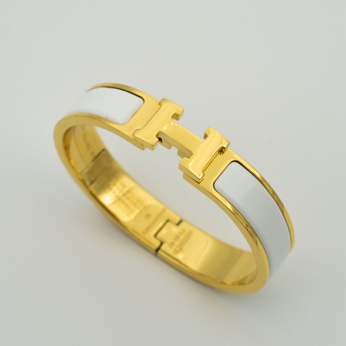 [CiCi]H WHITE BRACELET