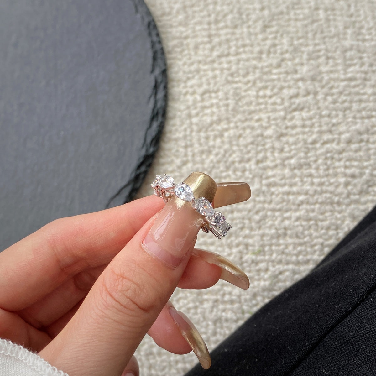 [CiCi]Exquisite Pear Cut Tennis Ring