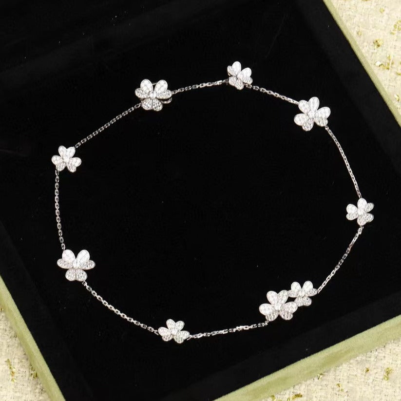 [CiCi]FRIVOLE SILVER 9 FLOWERS NECKLACE
