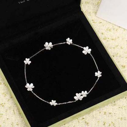 [CiCi]FRIVOLE SILVER 9 FLOWERS NECKLACE