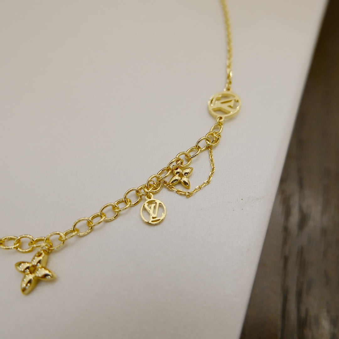 [CiCi]BLOOMING SUPPLE NECKLACE BRASS