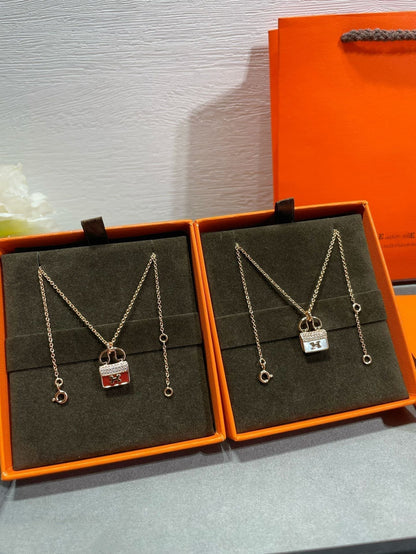 [CiCi]H CIRCE MOISSANITE PENDANT NECKLACE GOLD