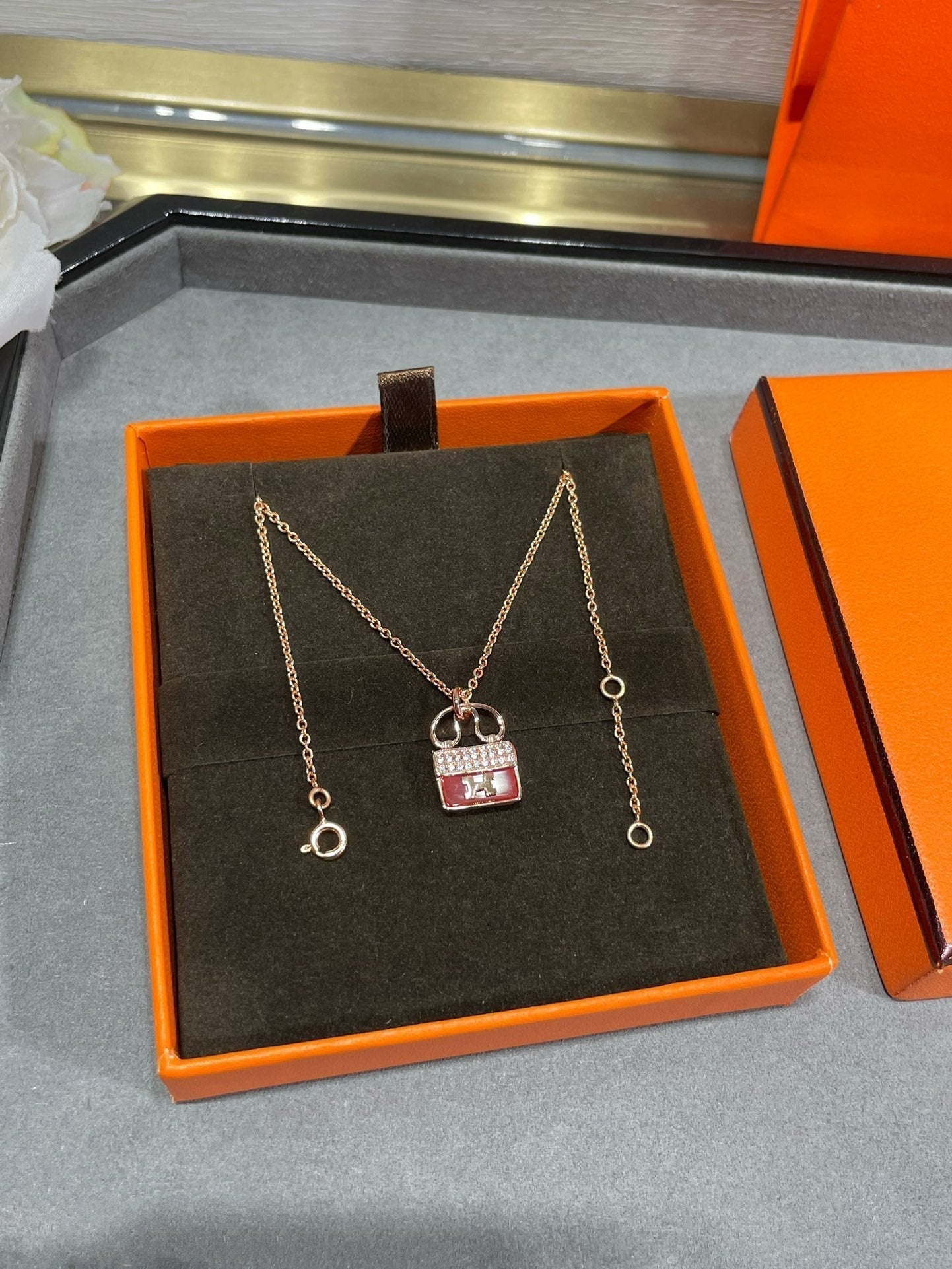 [CiCi]H CIRCE MOISSANITE PENDANT NECKLACE GOLD