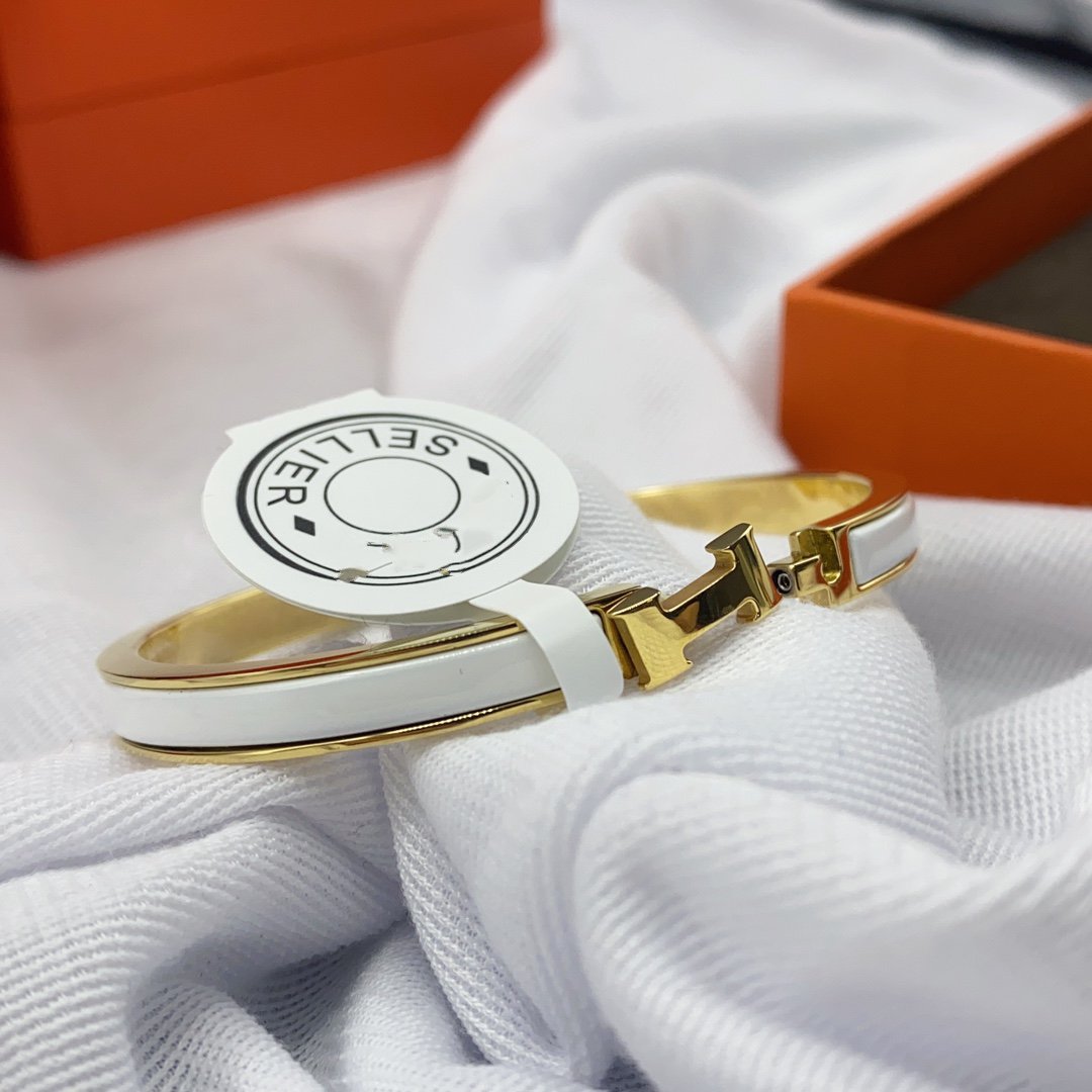 [CiCi]CLASSIC HM CLIC WHITE 8MM ENAMEL BRACELET