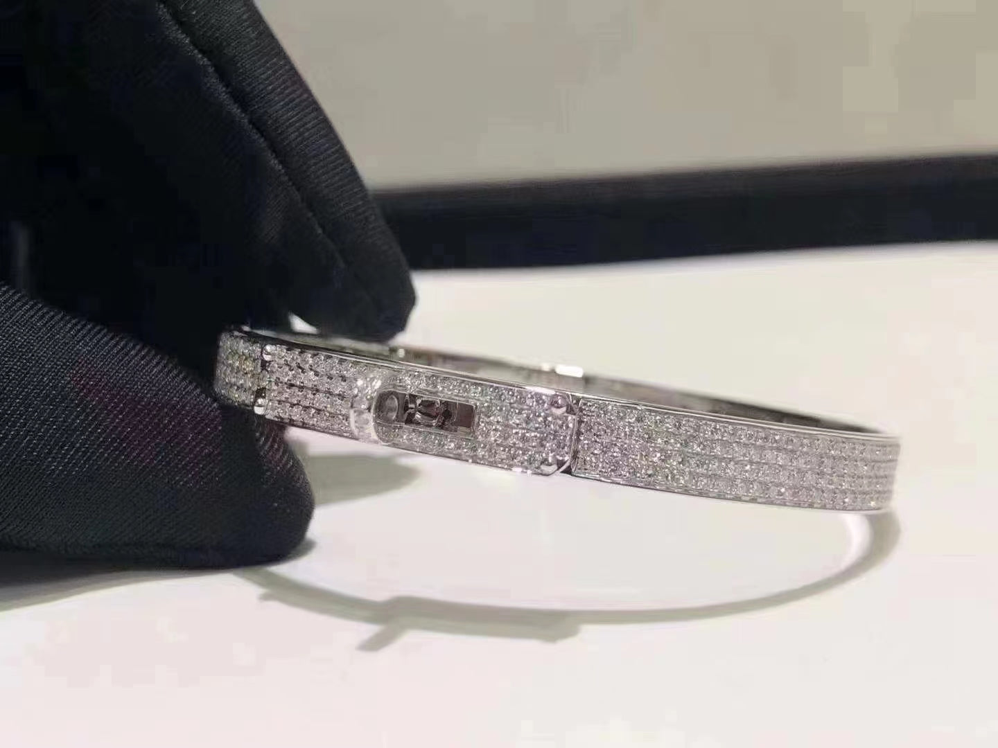 [CiCi]HM KELLY BRACELET IN SILVER AND FULL PAVE DIAMOND