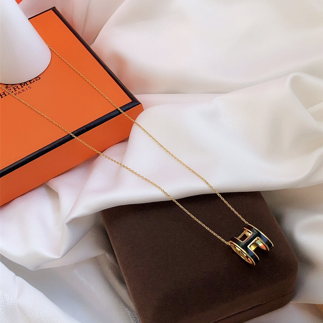 [CiCi]HM CLIC BLACK ENAMEL GOLD NECKLACE