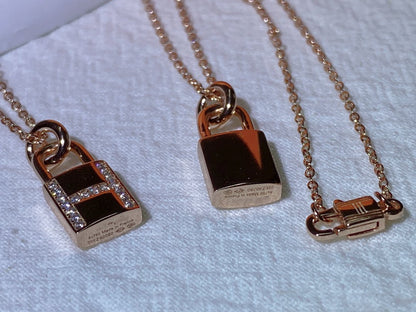 [CiCi]HM ADVANCED NICHE LOCK HEAD NECKLACE DIAMONDS