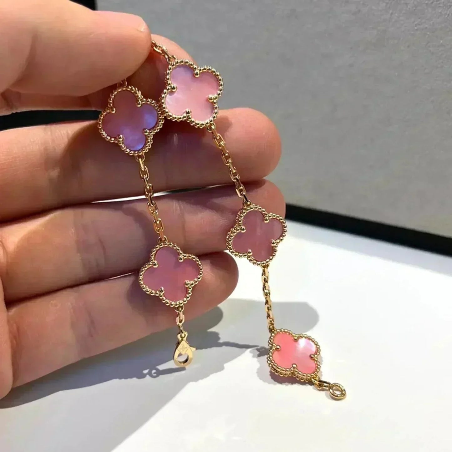 [CiCi] CLOVER 5 MOTIFS  PINK MOP BRACELET COLLECTION