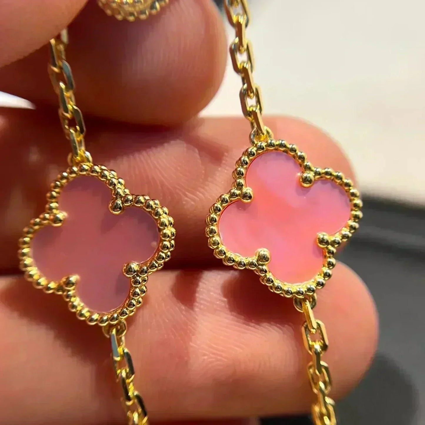 [CiCi] CLOVER 5 MOTIFS  PINK MOP BRACELET COLLECTION