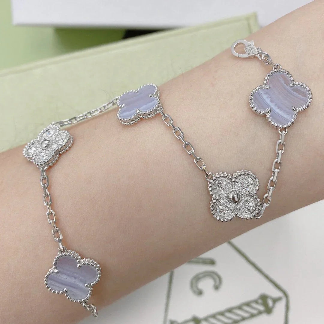 [CiCi] CLOVER 5 MOTIV LILA CHALCEDON ARMBAND KOLLEKTION