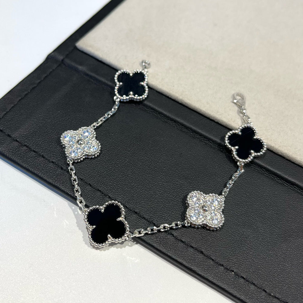 [CiCi] CLOVER 5 MOTIF ONYXS BRACELET COLLECTION