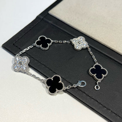 [CiCi] CLOVER 5 MOTIF ONYXS BRACELET COLLECTION