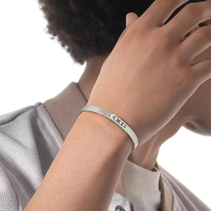 [CiCi]Move Noa Ciselé half pavé bangle