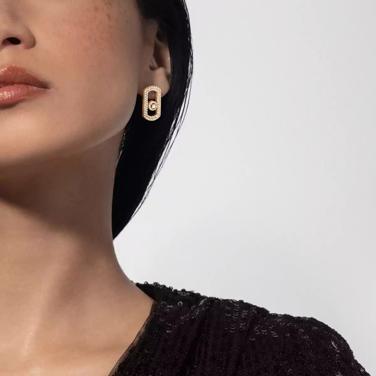 [CiCi]So Move Pave_-Set Diamond Earrings in Silver