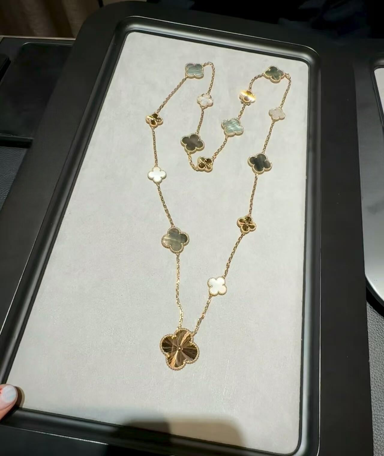 [CiCi]DETACHABLE CLOVER 15(11+4) FLOWER ROSE GOLD NECKLACE SET