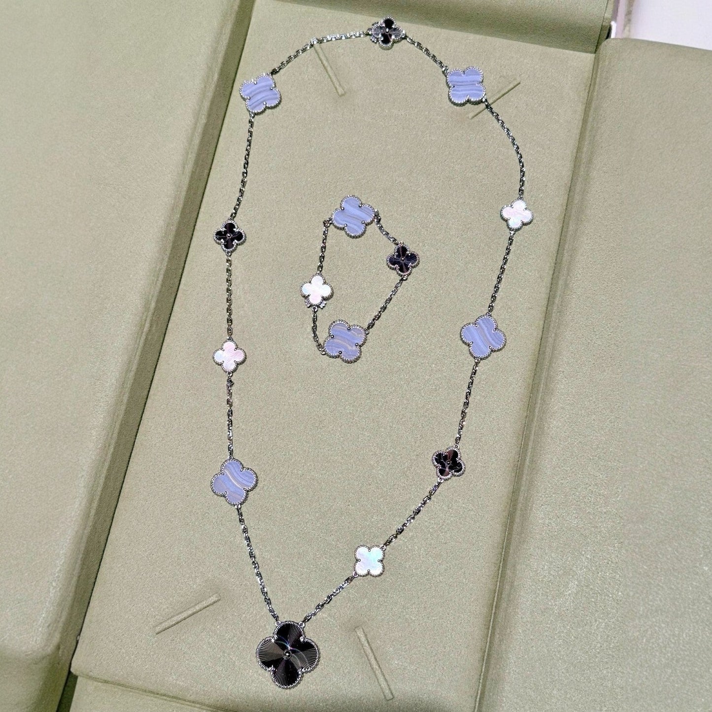 [CiCi]DETACHABLE CLOVER 15(11+4) FLOWER SILVER NECKLACE SET