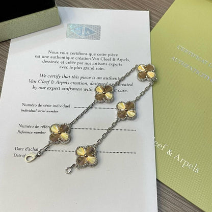 [CiCi]CLOVER  5 MOTIFS  CHRISTMAS LIMITED EDITION BRACELET